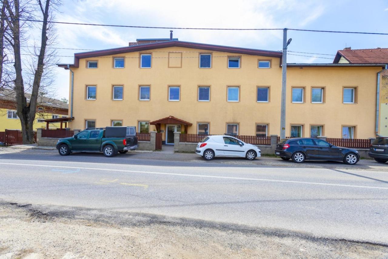 Apartman Hugo Veľký Slavkov Екстериор снимка