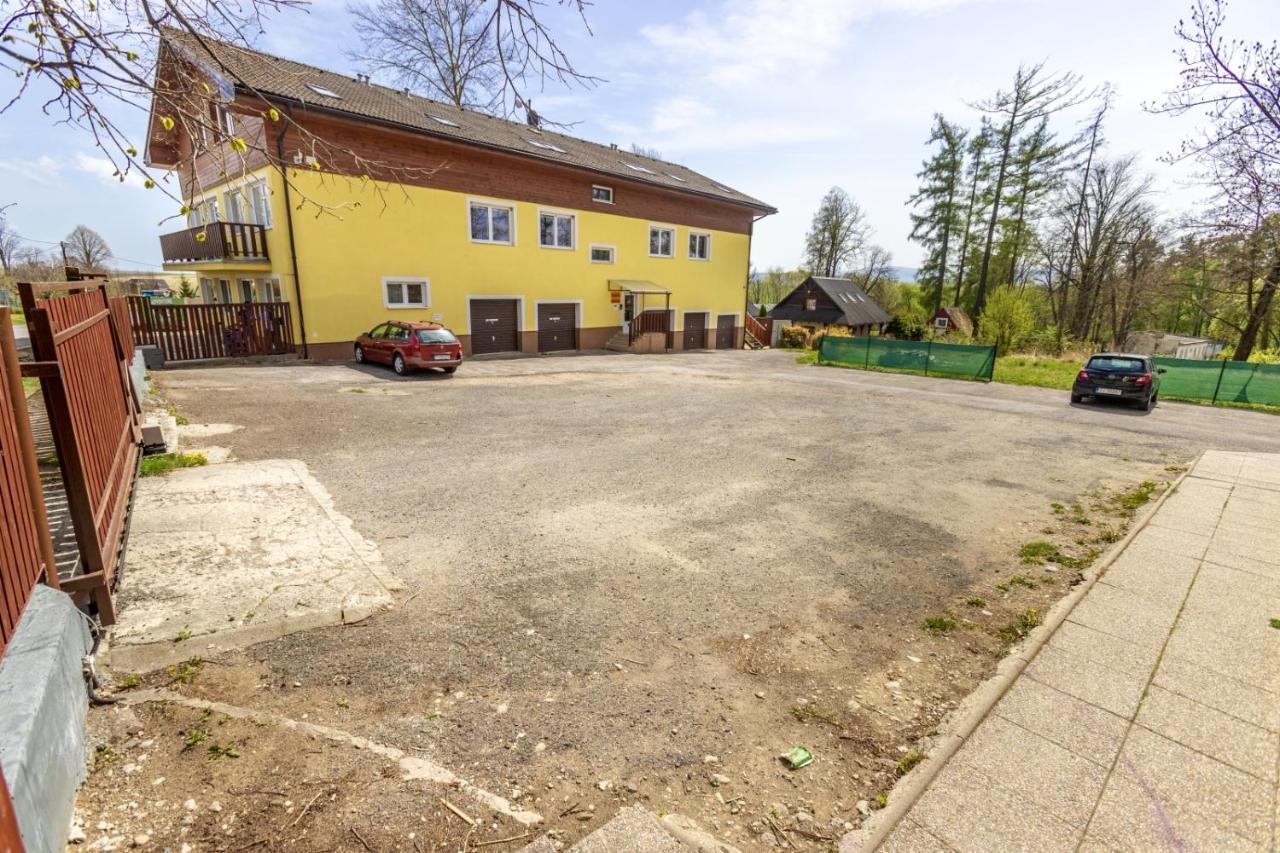Apartman Hugo Veľký Slavkov Екстериор снимка